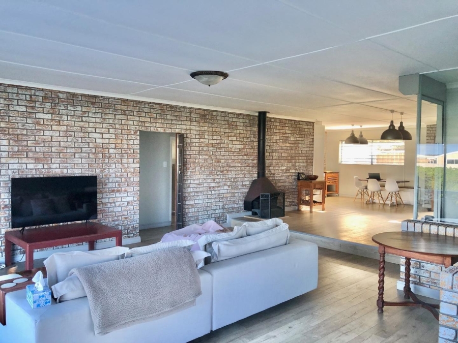 To Let 2 Bedroom Property for Rent in Vermont Western Cape